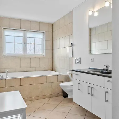 Fy213-bogense-vestre-engvej-138-1-th 度假居