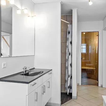 Fy213-bogense-vestre-engvej-138-1-th 度假居