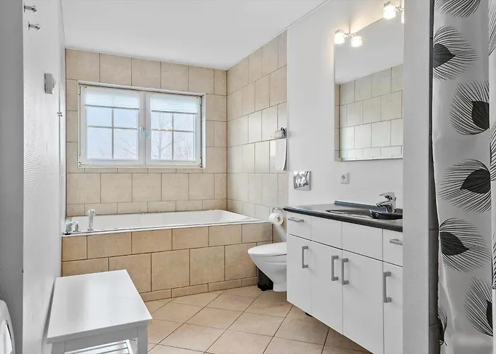 Fy213-bogense-vestre-engvej-138-1-th Holiday home