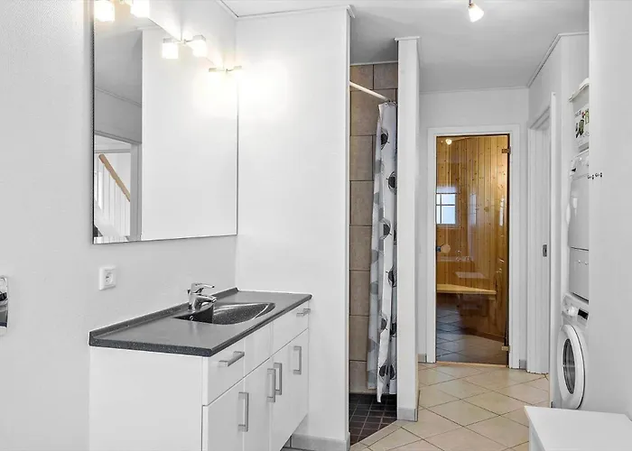 Fy213-bogense-vestre-engvej-138-1-th Holiday home